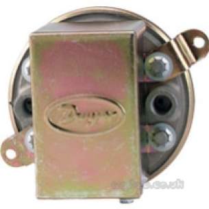 Dwyer Instruments Magnehelic Gauges -  Dwyer 1910 00 Difference Pressure Switch 0.07-0.15 Inch Wg